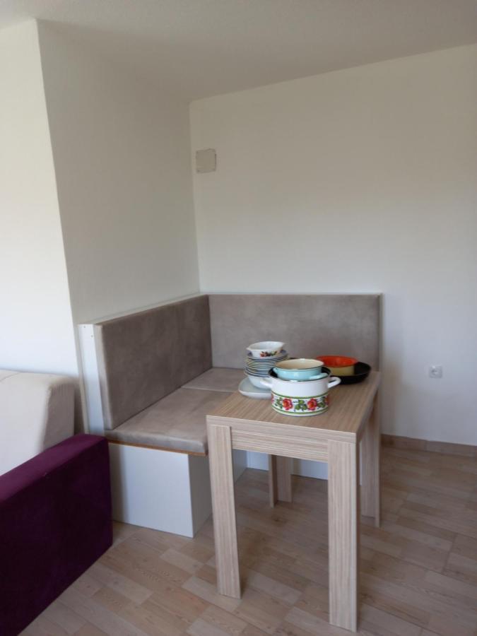 Md Apartmani Canj Exterior photo